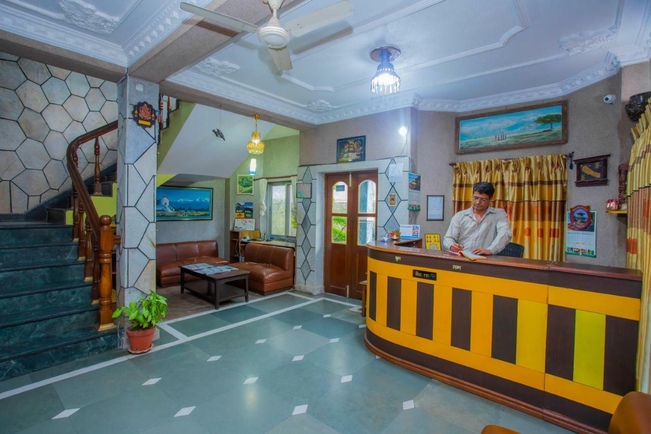 Spot On 445 New Hotel Natureland Pokhara Extérieur photo