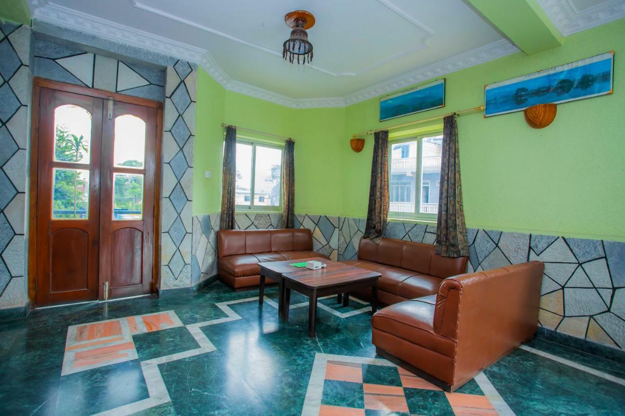 Spot On 445 New Hotel Natureland Pokhara Extérieur photo