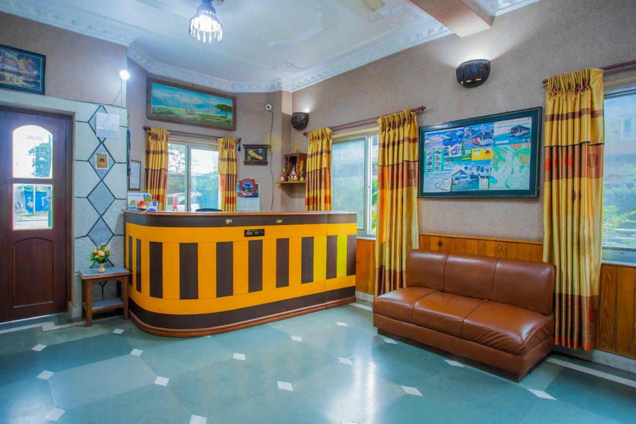 Spot On 445 New Hotel Natureland Pokhara Extérieur photo